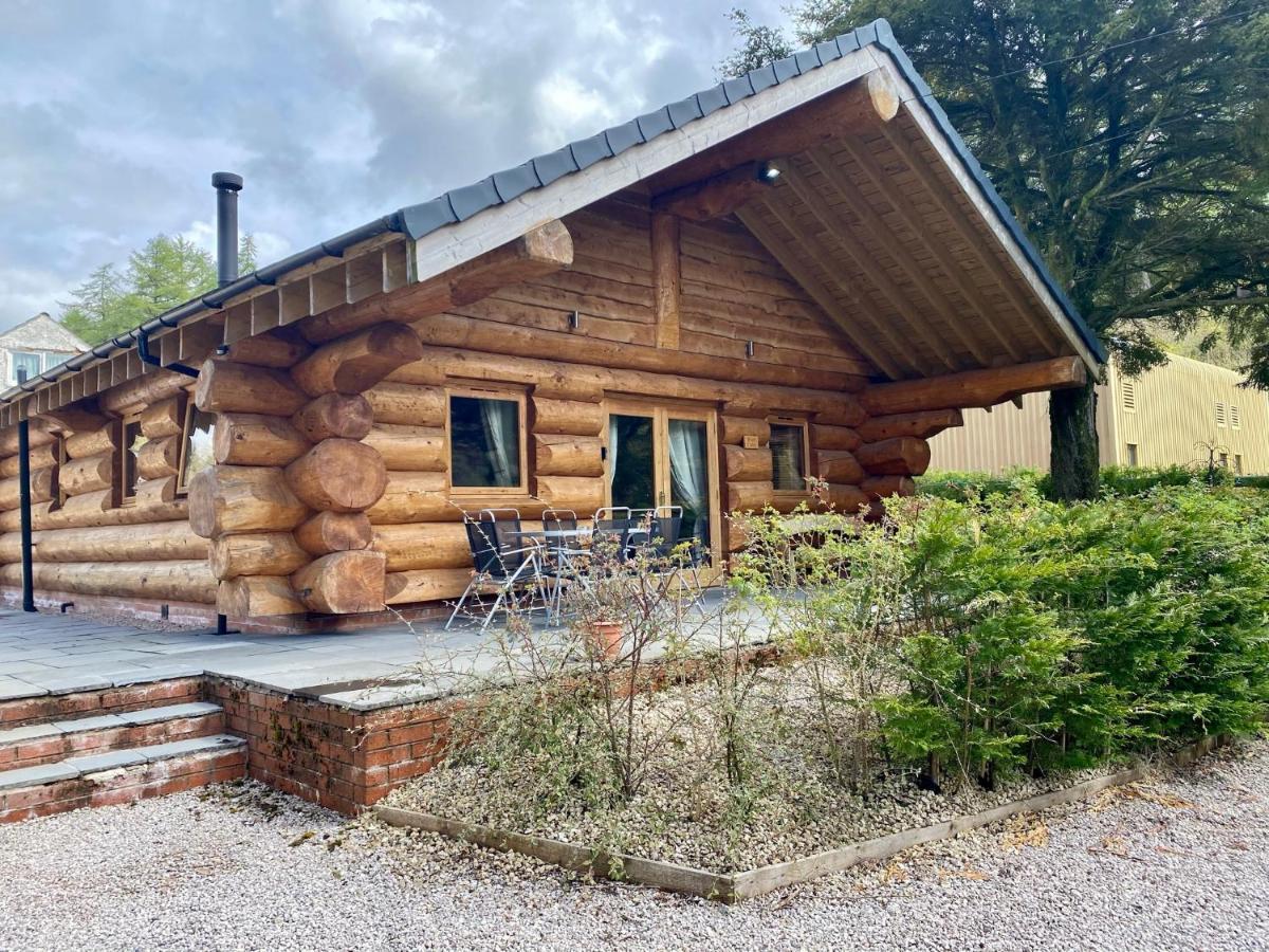 Ewes Water Log Cabins Langholm Exterior foto